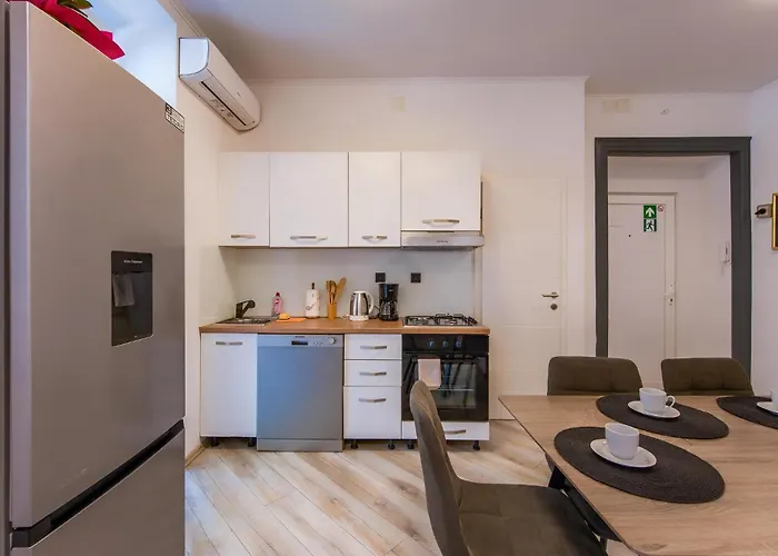 Daire Beautiful In *