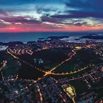 Beautiful In * Пула