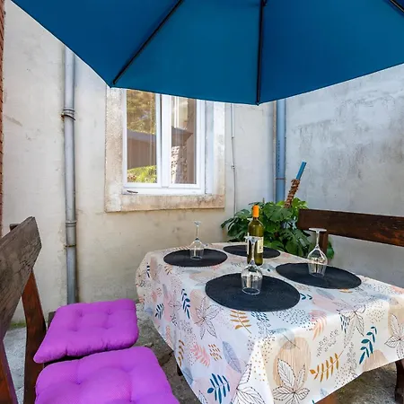 Appartement Beautiful Apartment In Pula *