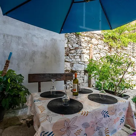 Beautiful Apartment In Pula