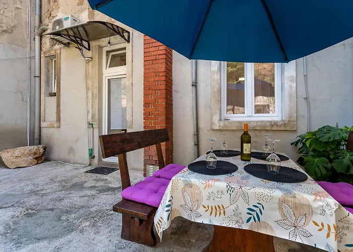 Appartement Beautiful Apartment In Pula